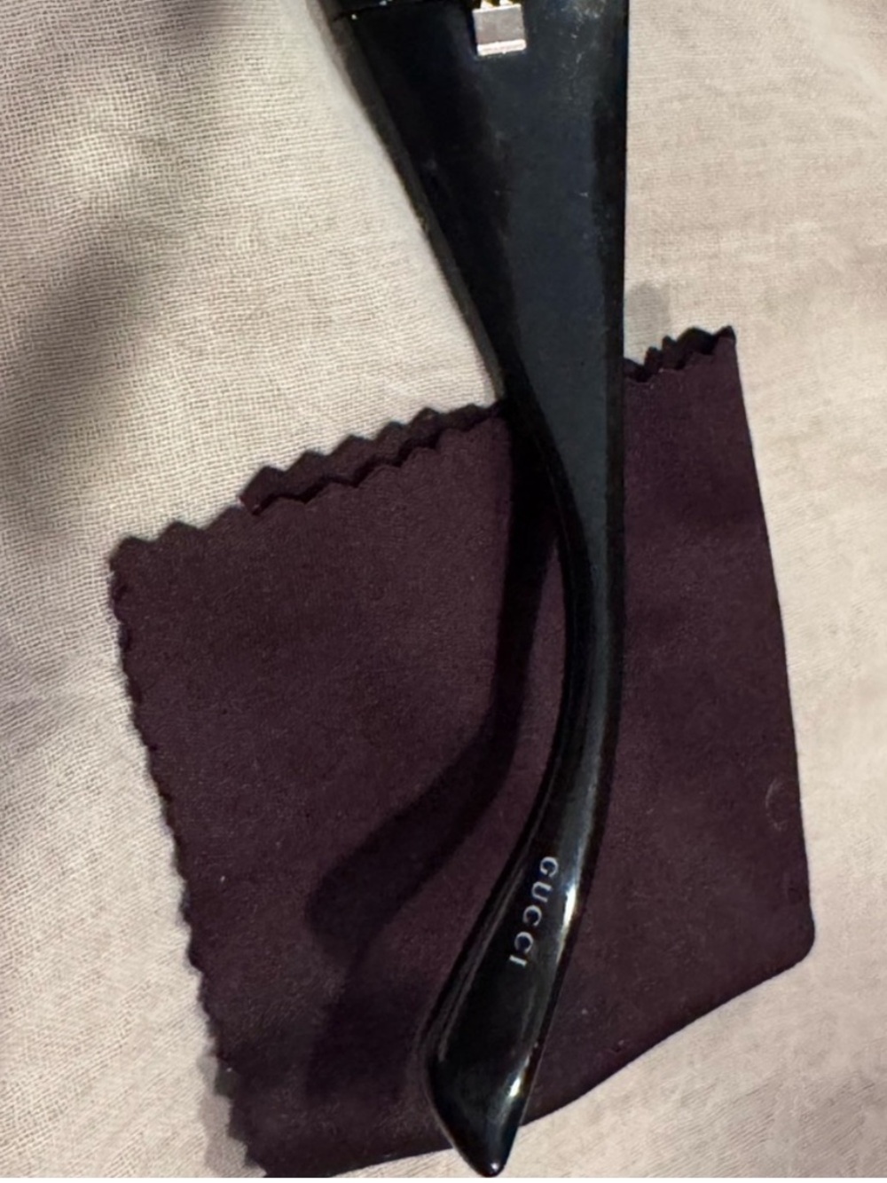 Vintage Gucci Oversized Sunglasses - Picture 5 of 8